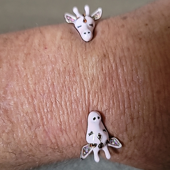 New Vintage! BETSEY JOHNSON 3D Sugar Critters Pink Giraffe Head Bracelet. 7" - Picture 3 of 10